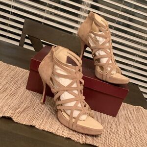 AMALFI by RANGONI heels
